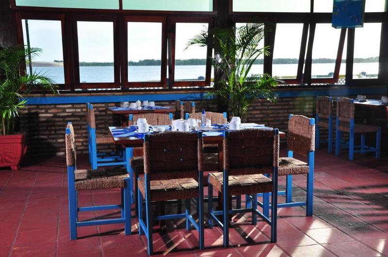 Ilha Praia Hotel Camocim Exteriör bild