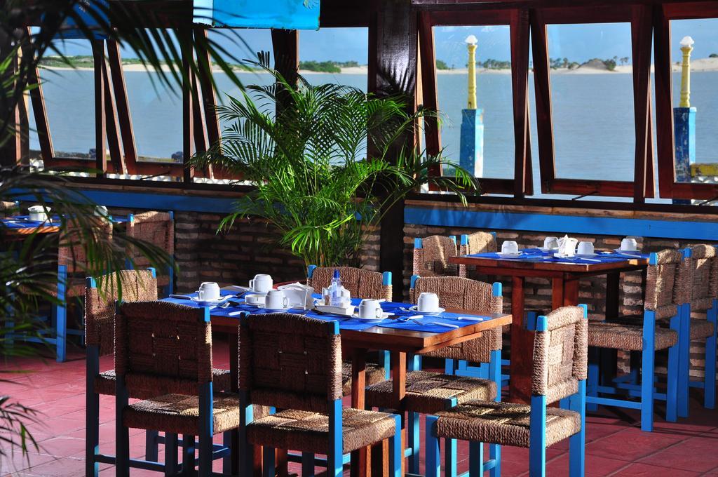 Ilha Praia Hotel Camocim Exteriör bild